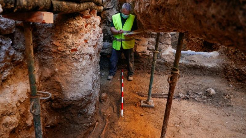 Red Hugh Spanish Dig For The Bones Of Fighting Prince Of Donegal