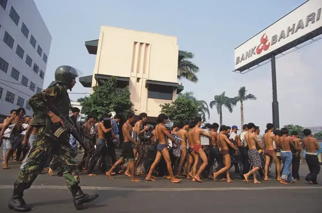 Pembantaian Dukun Santet 1998 1999 Di Banyuwangi Ada Tanda Silang