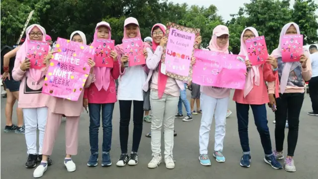 Pawai Perempuan Serukan Hapus Kekerasan Dan Diskriminasi Di Indonesia