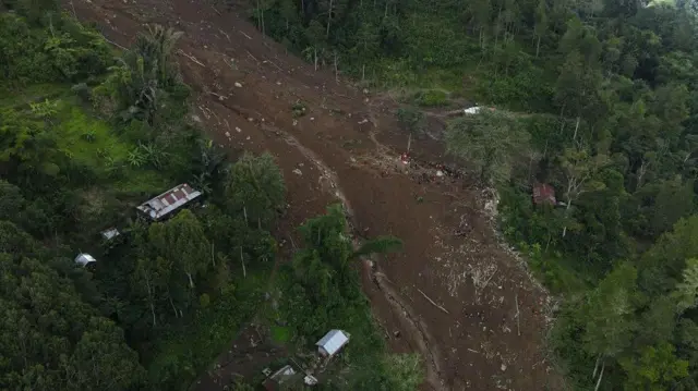 Bencana Alam Tanah Longsor Di Tana Toraja Menewaskan Warga