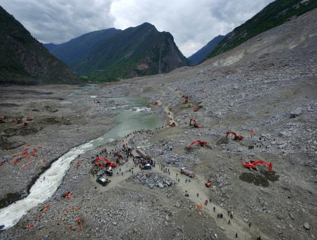 China M S De Personas Contin An Desaparecidas Por El Deslave En