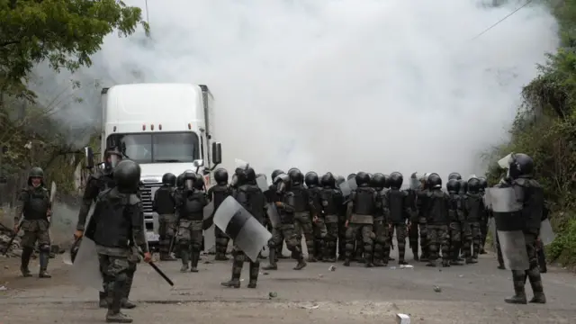 Caravana De Migrantes Ojal Que El Ej Rcito Combatiera Al Crimen