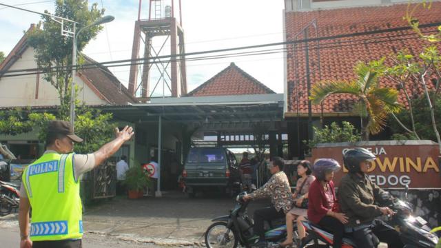 Sebulan Setelah Serangan Gereja St Lidwina Yogyakarta Altar Dicat