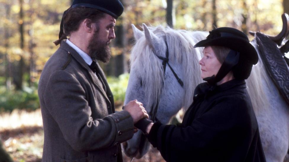 Billy Connolly and Judi Dench in Mrs Brown