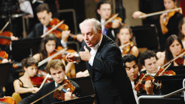 Daniel Barenboim. Photographer: Monika Rittershaus