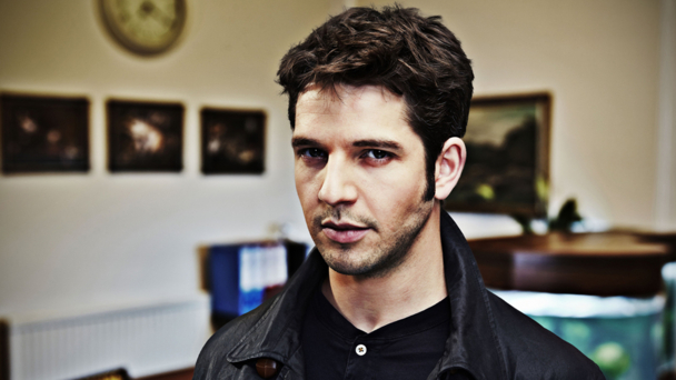 Damien Molony as Hal in Being Human