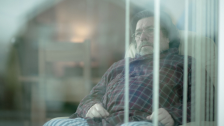 Ricky Tomlinson as Ken Burton