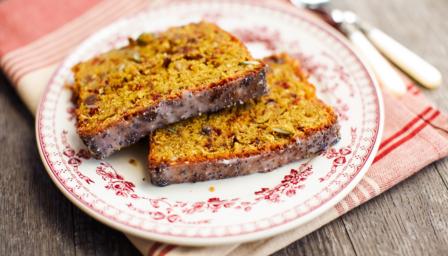 Beetroot seed cake