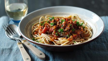 Use lean mince (about 4% fat or less) and wholemeal pasta to enjoy ...