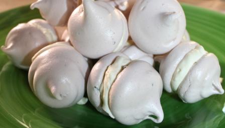 Lavender cream meringues