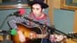 Pete Molinari plays live