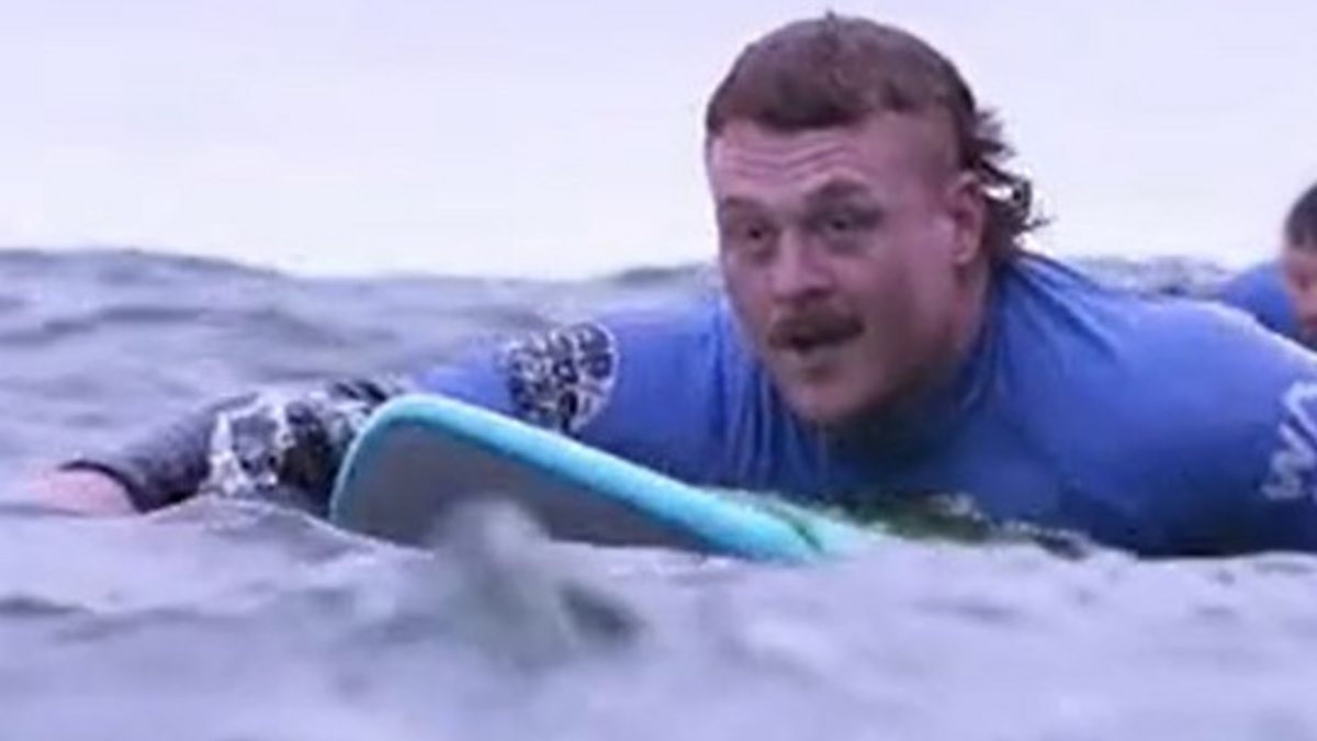 Bbc Two Scrum V Surfing Hooker Roberts Hopes To Make Waves With Wales