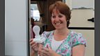 Gill gyda'r "Stick on bulb"