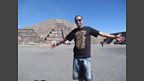 Target hits the Mexican pyramids at Teotihuacán
