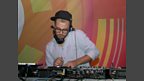 Aeroplane drops in with a killer set
