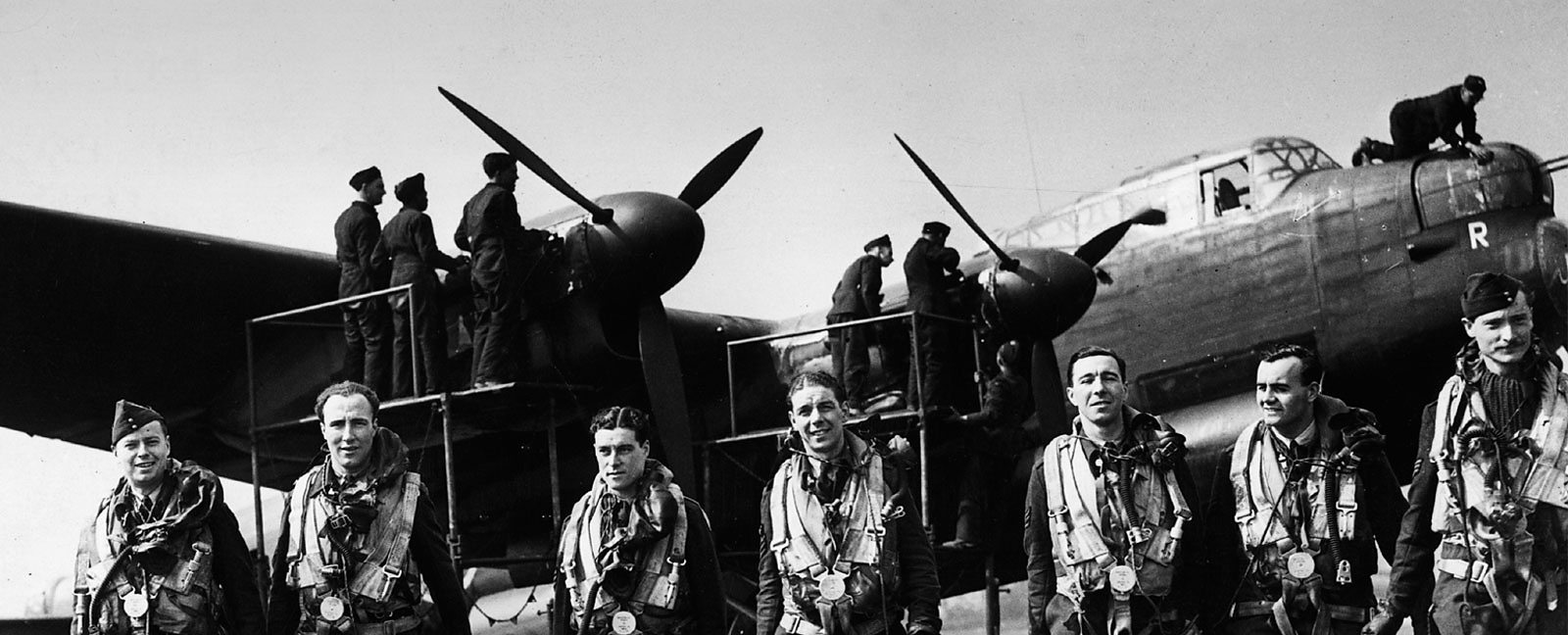 lancaster bomber crew