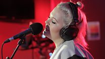 Elli Ingram Live Lounge