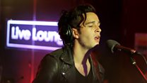 The 1975 Live Lounge