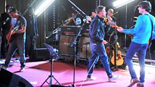 Blur perform live for 6 Music
