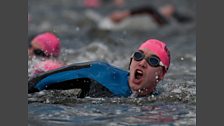 Vernon Kay: Triathlon King!