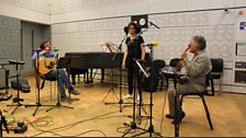 Late Junction Collaborative Sesion : Irvine Arditti, Elaine Mitchener, Alasdair Roberts