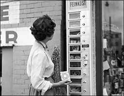 Art Vending Machine