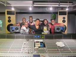 Sona Jobarteh in Session
