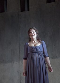 Sondra Radvanovsky as Leonora