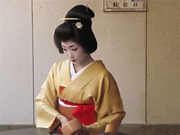 Maiko  - trainee geishas
