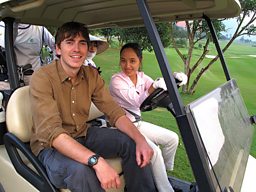 GOLF - VIETNAM STYLE