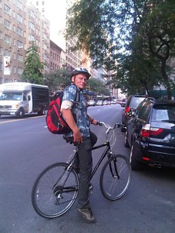 Tom tries out New York's cycle lanes