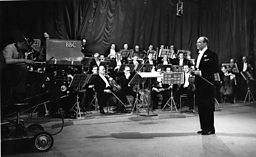 Vic Oliver