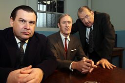 Photo: Fred and Jelly get a grilling from D.I. Thomas