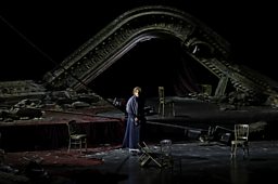 Eva-Maria Westbroek as Elisabeth
