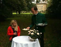 THE LADY WITH A MILLION HIDDEN OYSTERS