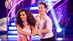 Victoria and Brendan dance the Salsa to 'Candy'