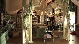 Set Tour