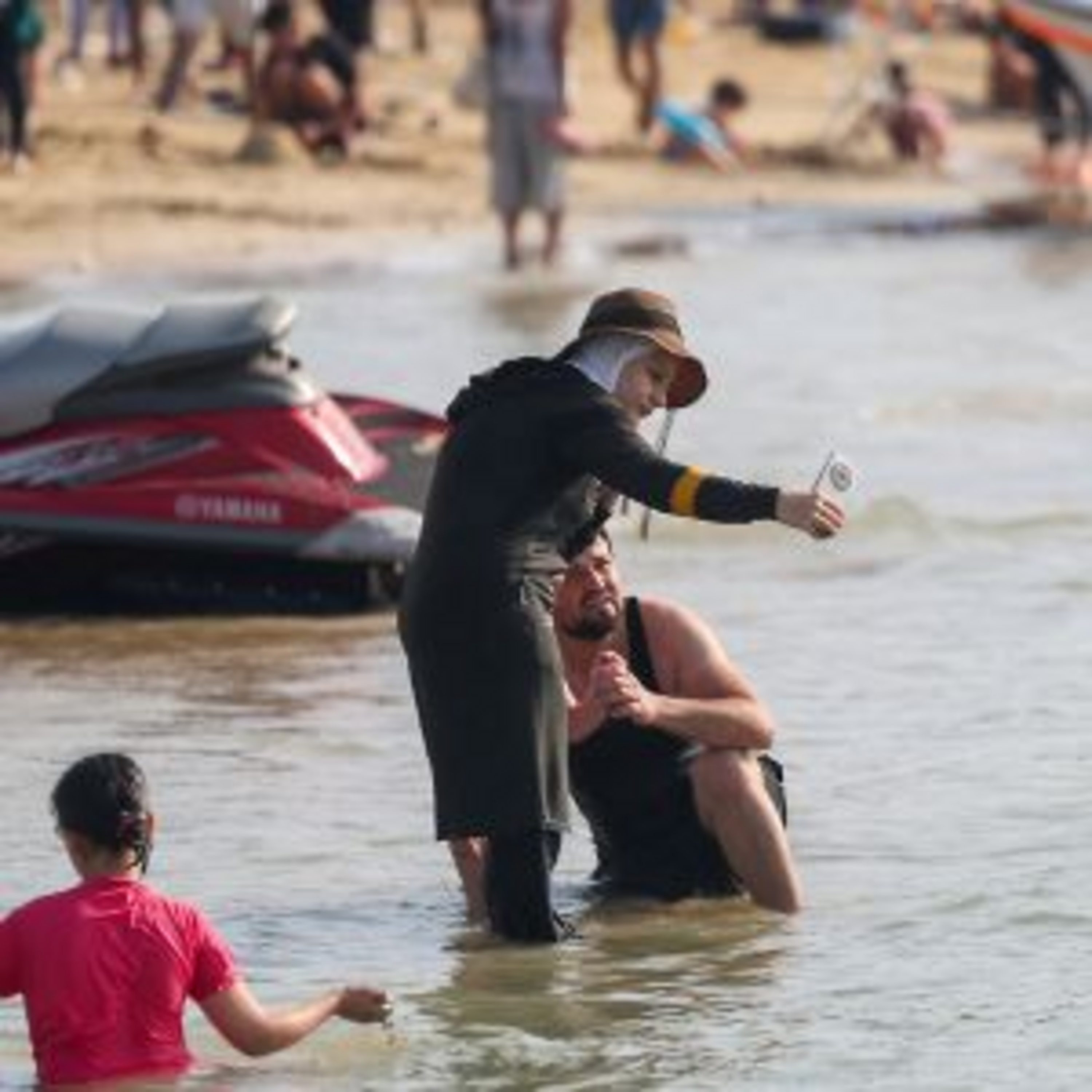 هل فرضت سوريا ارتداء البوركيني على النساء في الشواطئ العامة والمسابح ؟