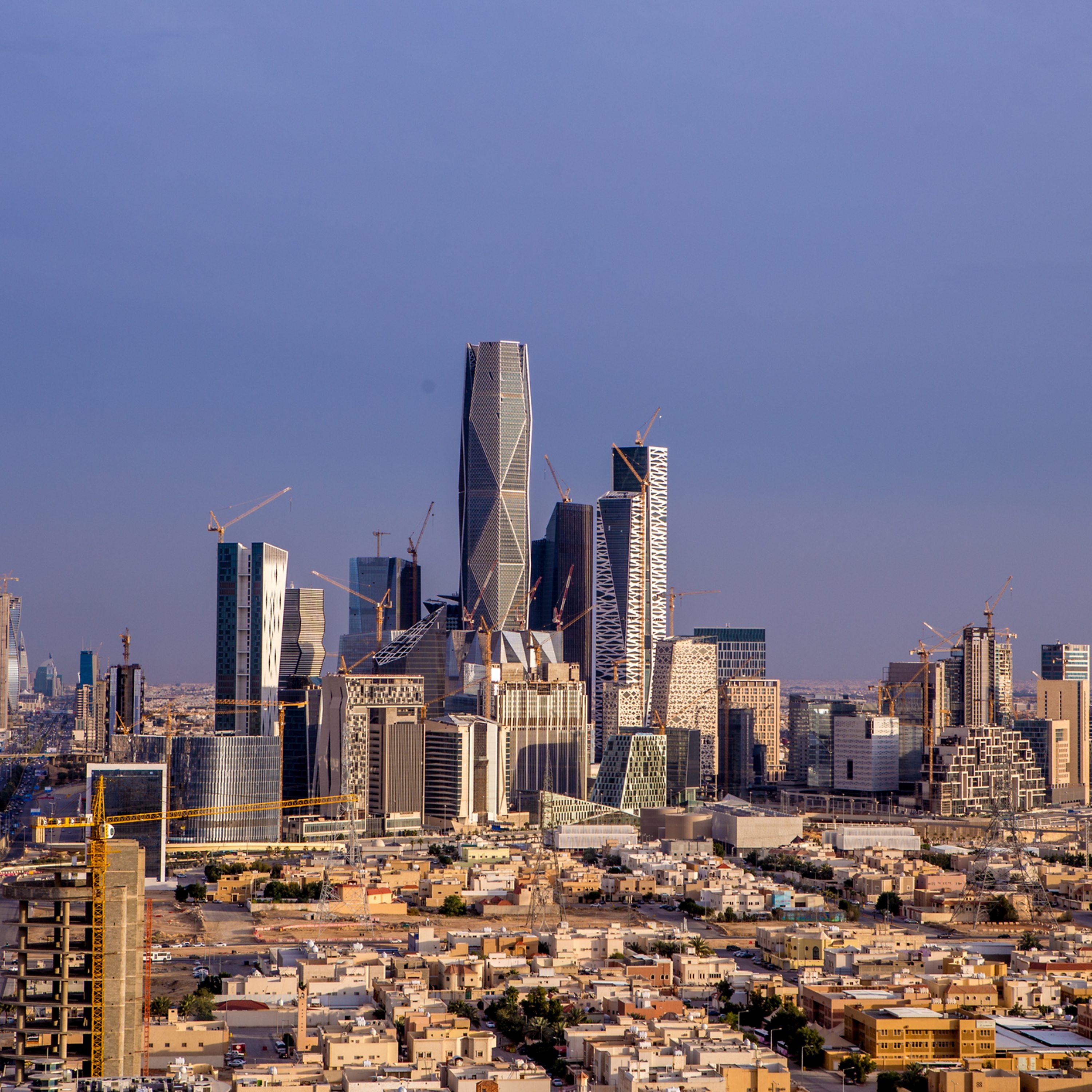 ما الجديد في قرار تملّك الأجانب للعقارات في السعودية؟