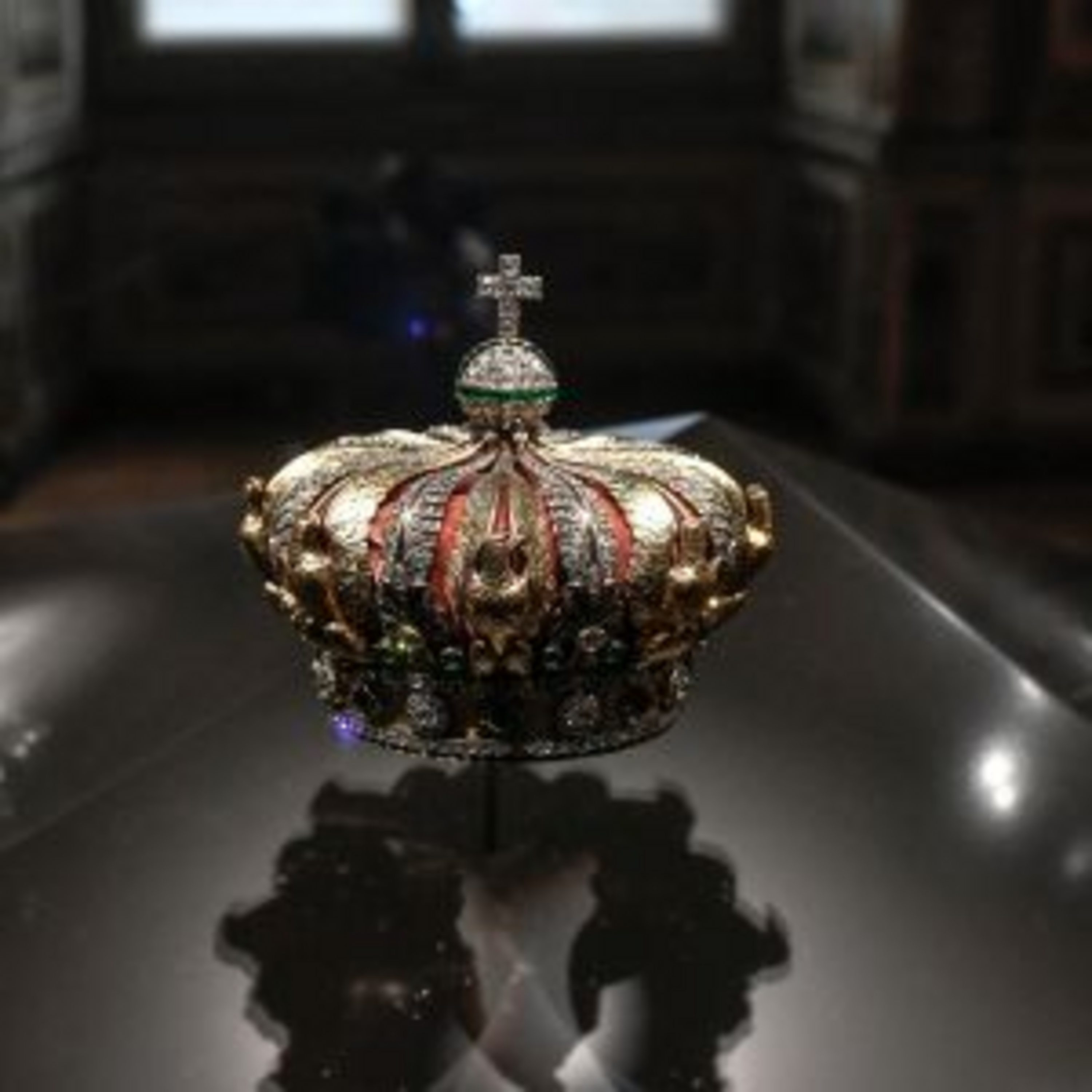 ما قصة سرقة متحف اللوفر؟ وما هي الثغرات الأمنية التي استفاد منها اللصوص؟