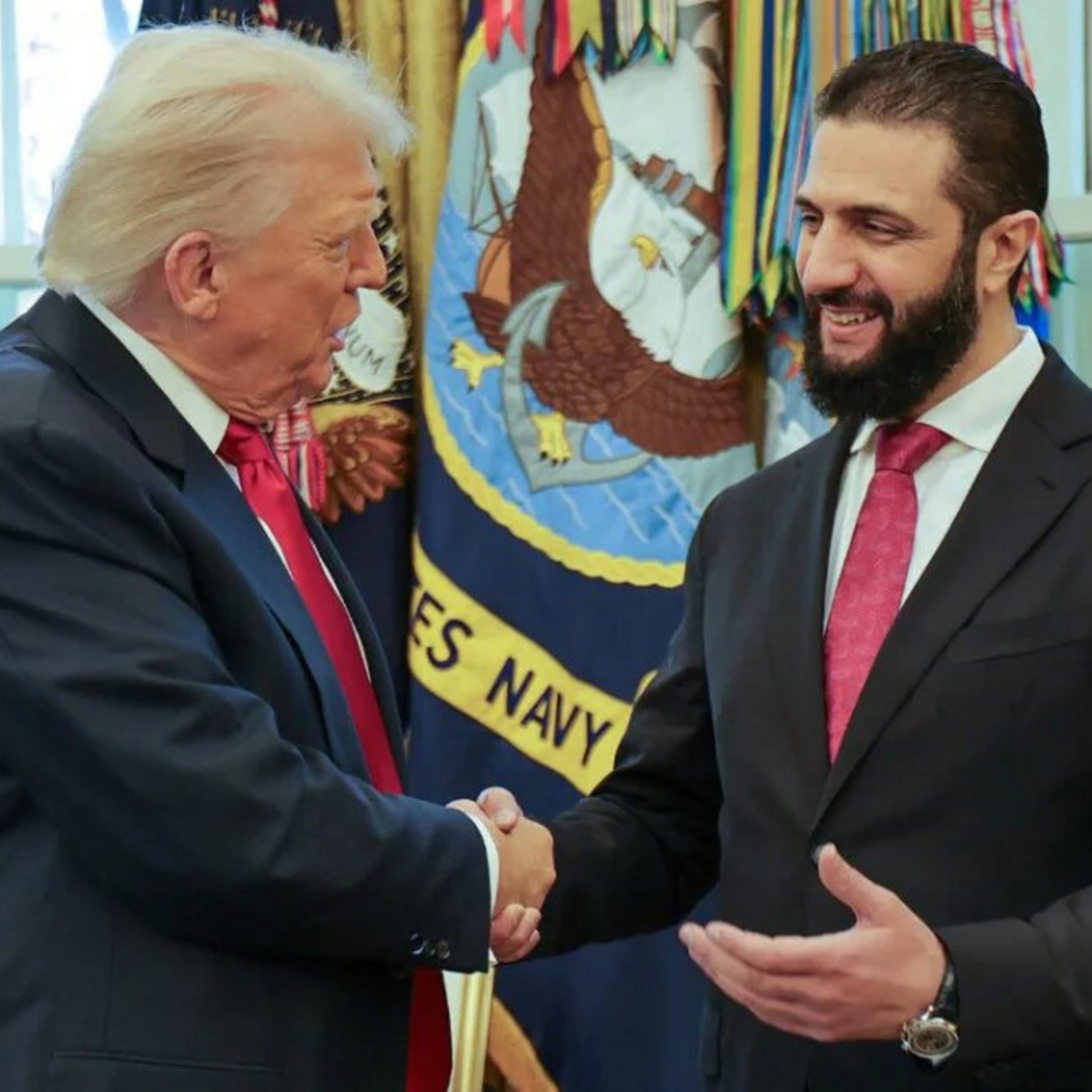 دیدار ترامپ و شرع درکاخ سفید؛ از فهرست تروریستی تا میهمان ویژه