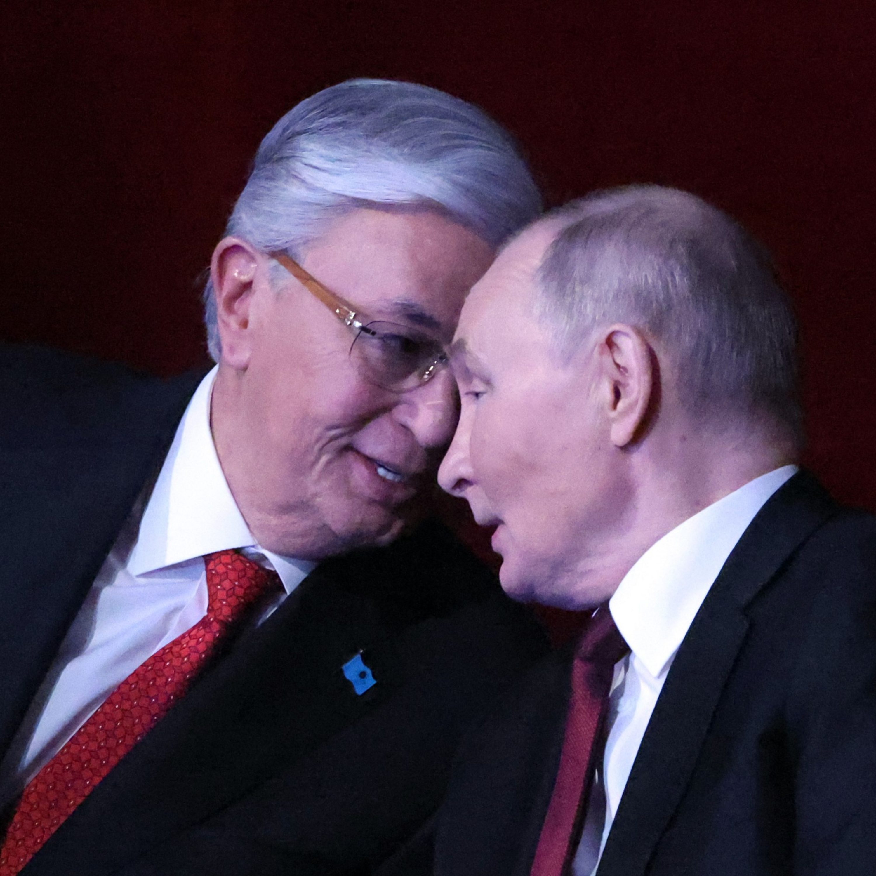 Зачем Токаев ездил к Путину и Трампу? Зачем Токаев ездил к Путину и Трампу?