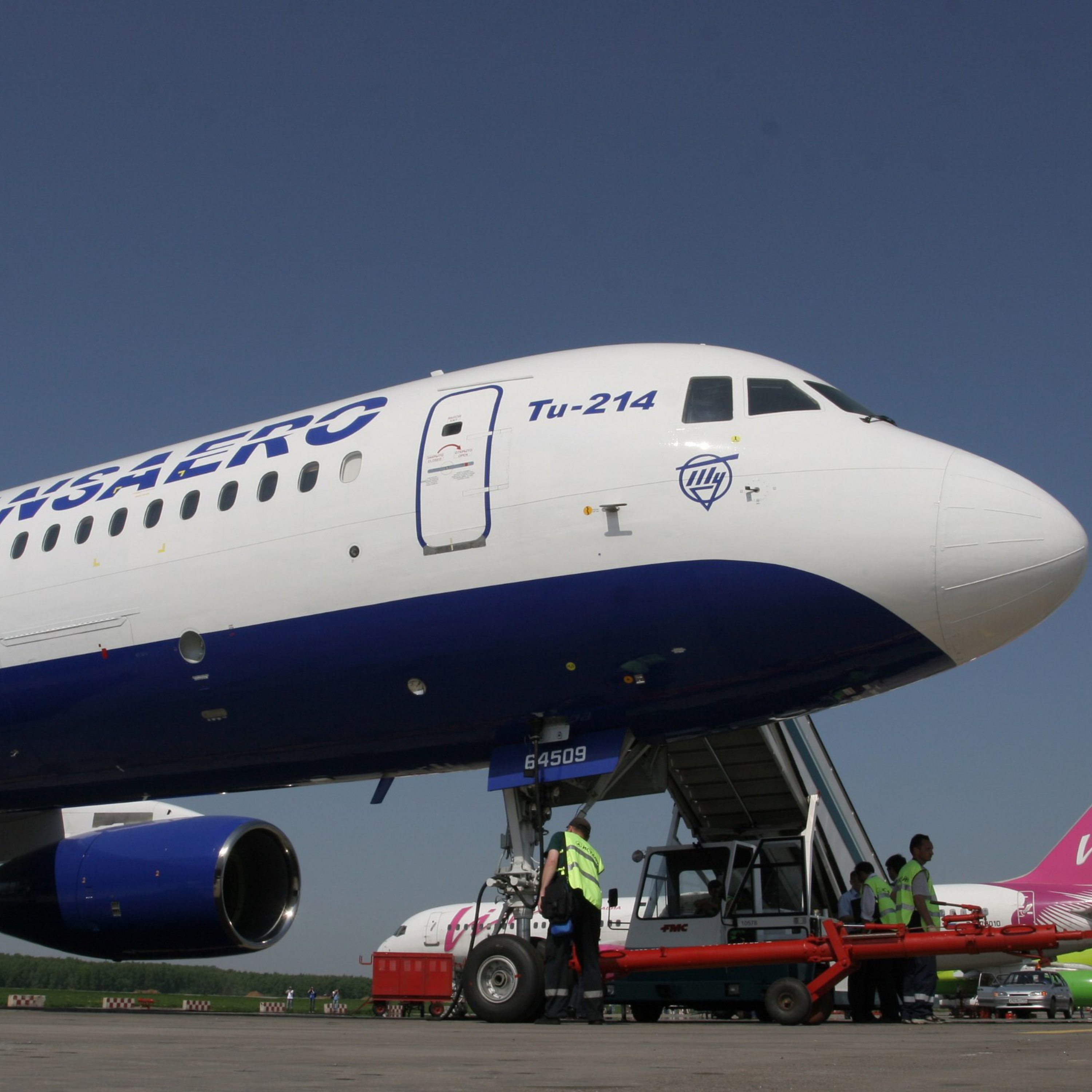 Как Россия учится летать на старых самолетах