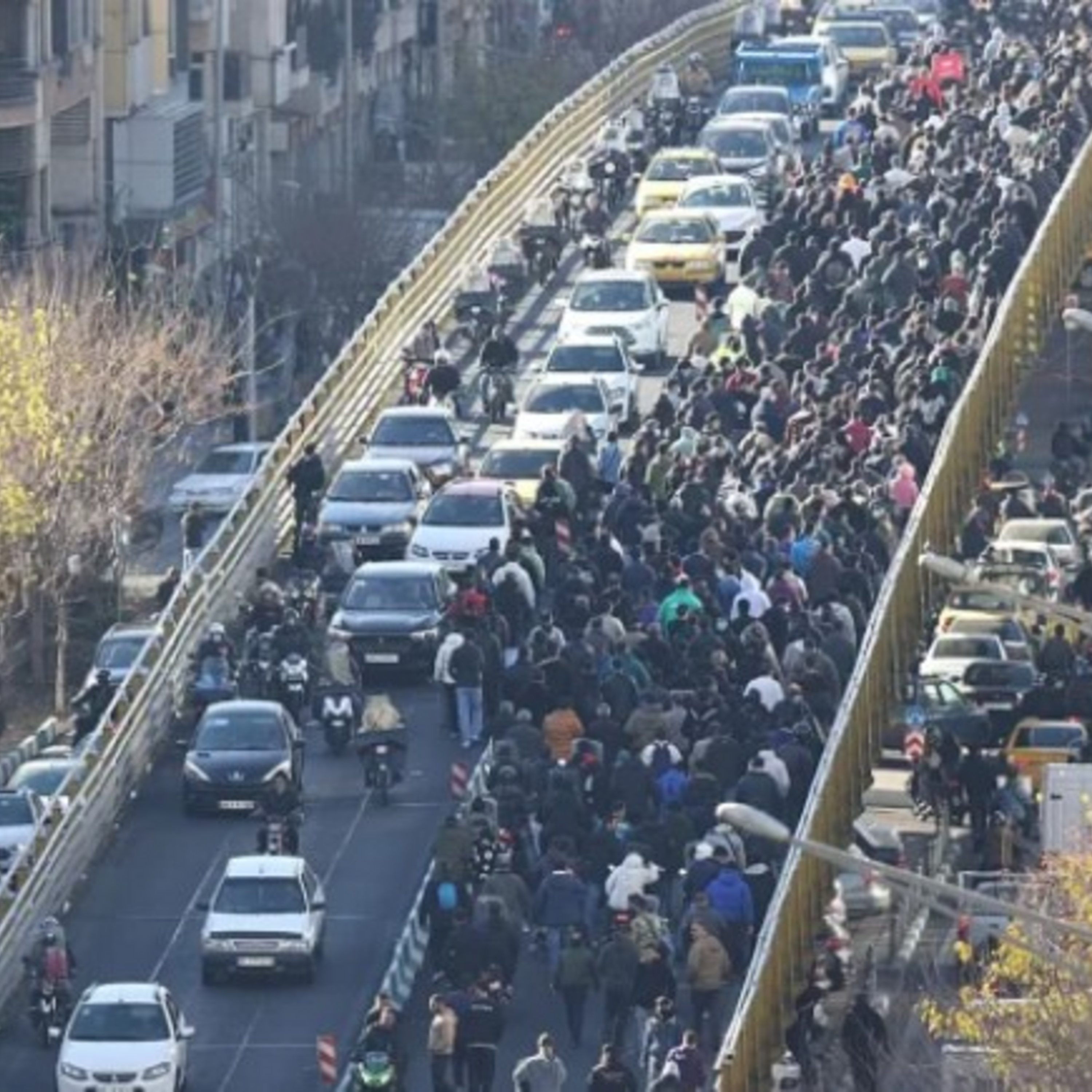 اصلاح‌طلبانی که نقشی در اعتراضات ندارند، چرا بازداشت می‌شوند؟