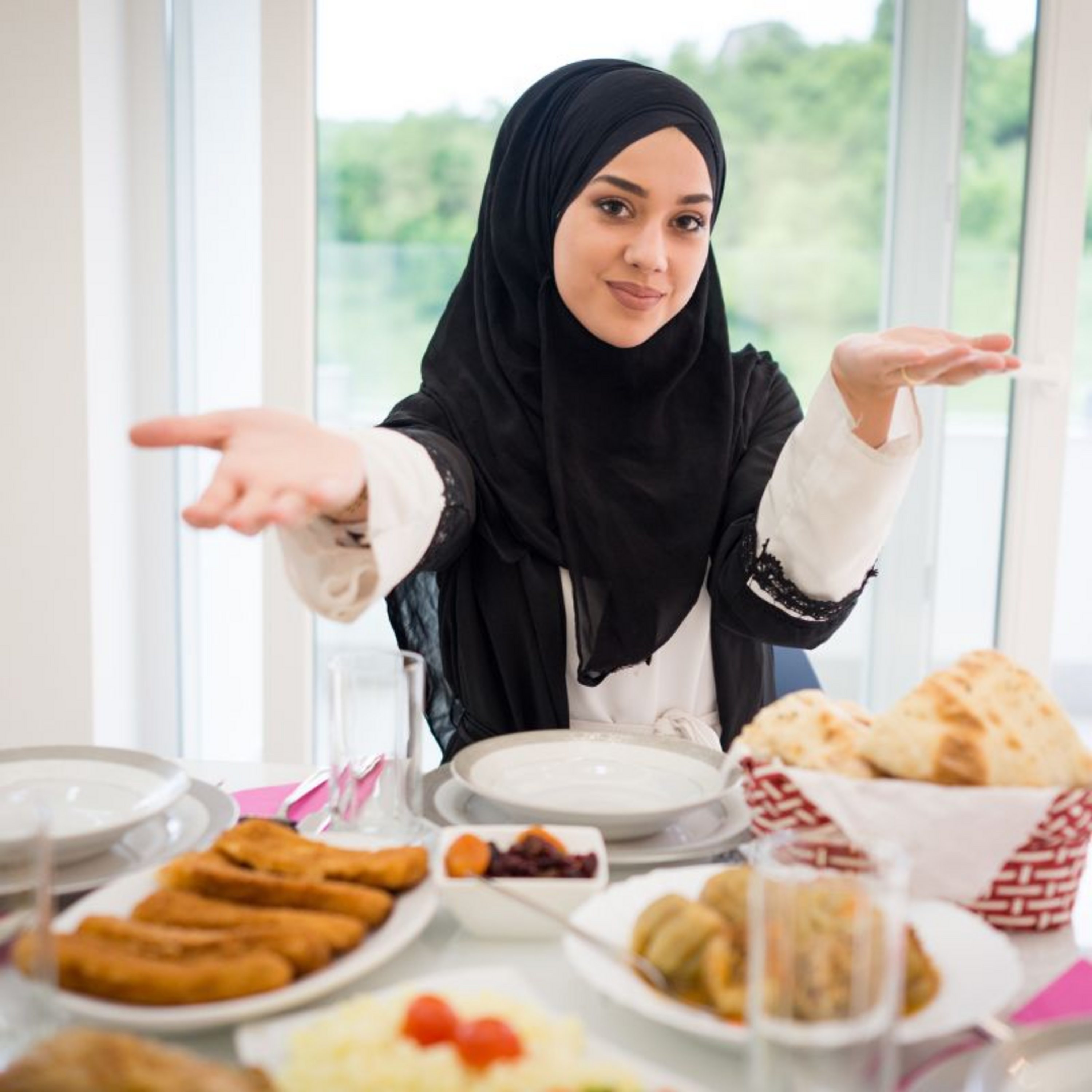 لماذا يجد البعض صعوبة في الحفاظ على الوزن خلال رمضان؟