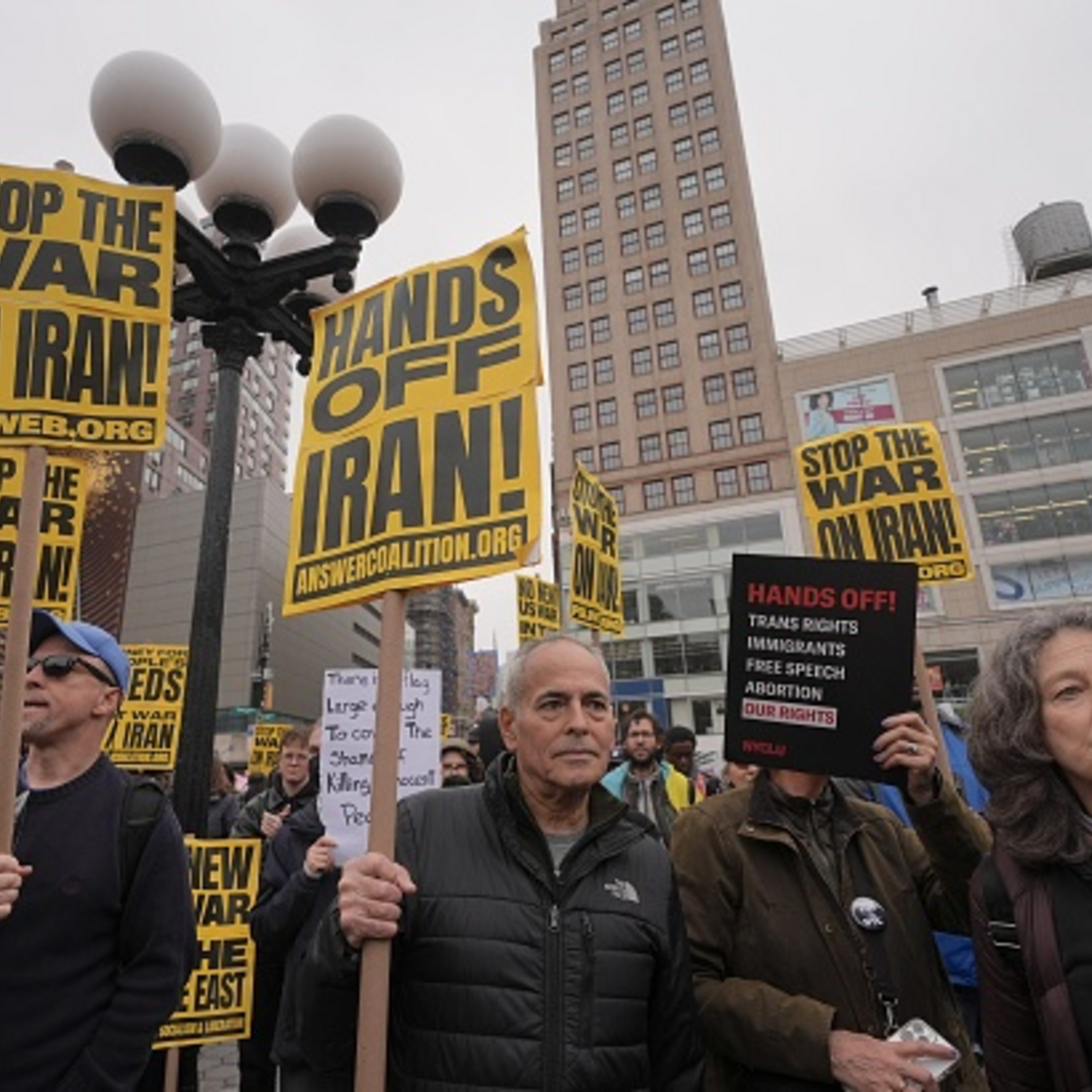 كيف ينظر الأمريكيون إلى حرب بلادهم مع إيران؟