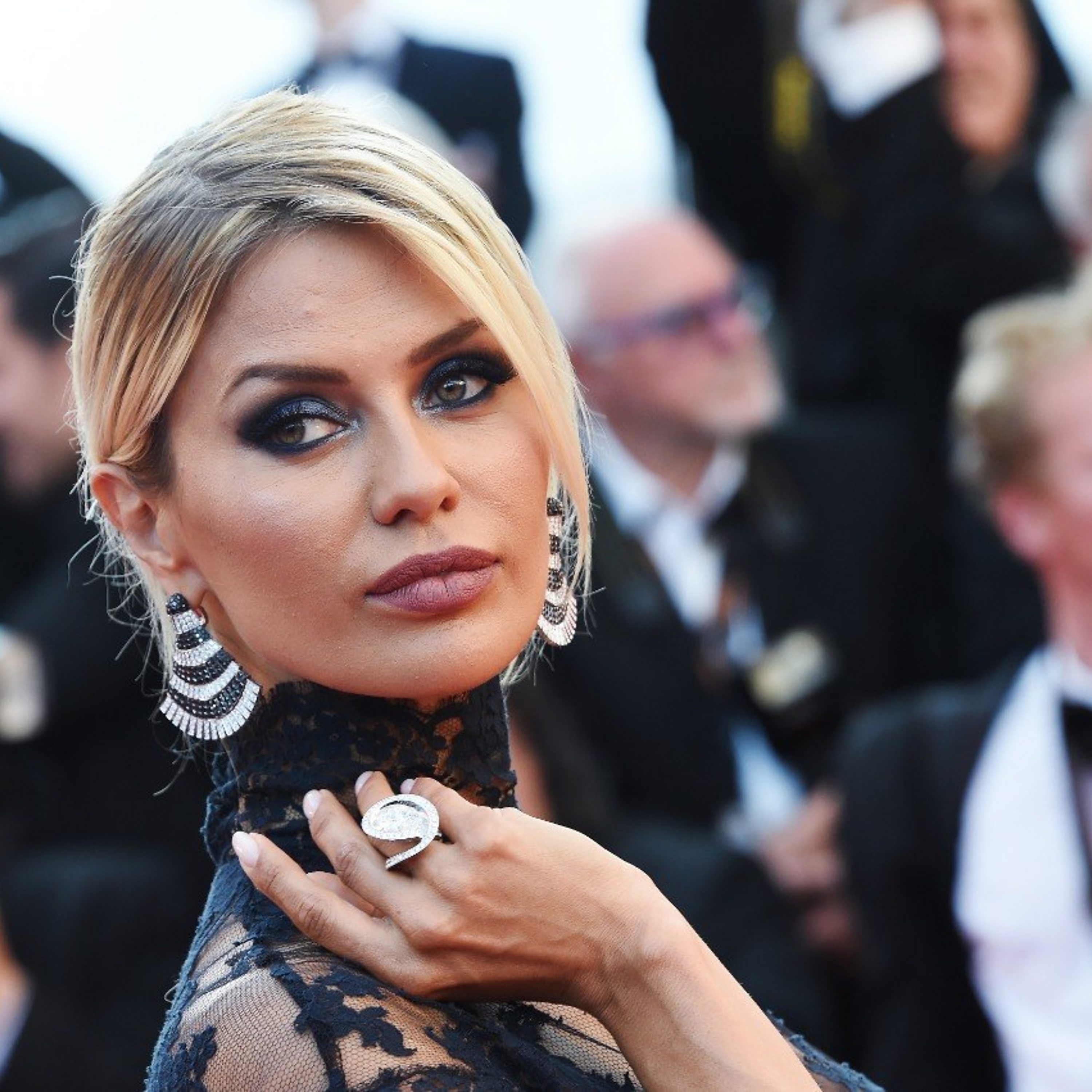 Почему Боня обратилась к Путину?