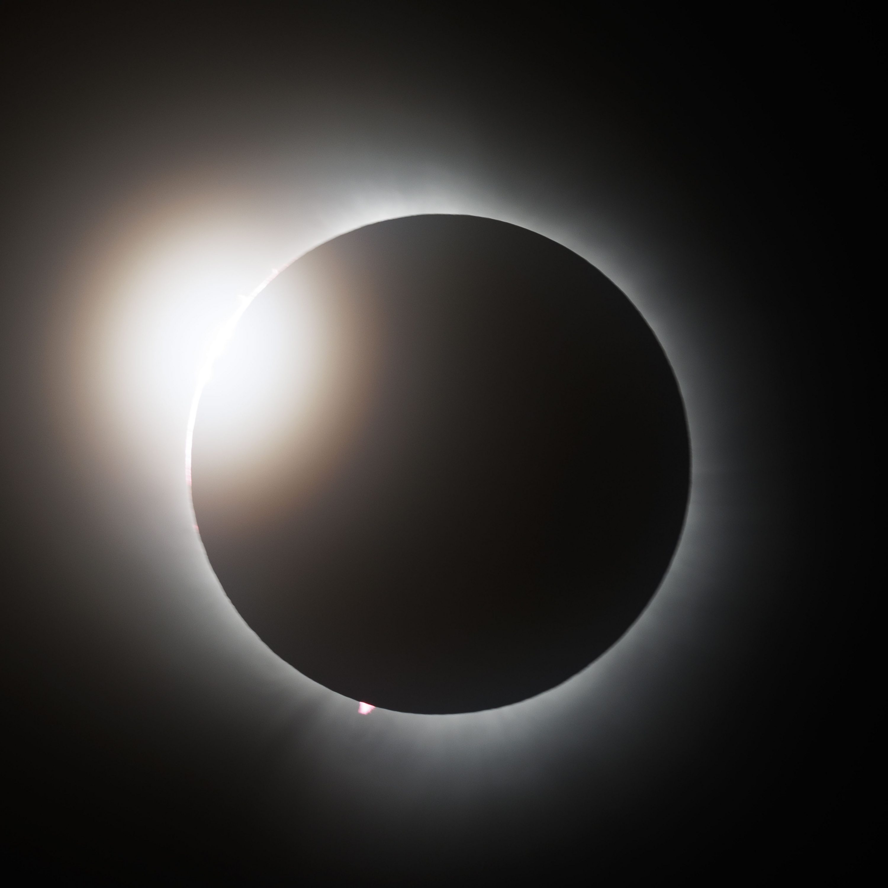 Total solar eclipse boosts tourism
