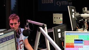 Delwedd ar gyfer C2 Ifan Evans - Newyddion Roc a Phop yr Wythnos