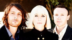 Llun ar gyfer Huw Stephens a'r Joy Formidable